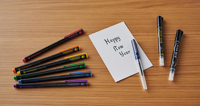 店頭で試せる ユニークなペンで差をつける 年賀状やカードづくりをもっと楽しもう ヒントマガジン 東急ハンズ